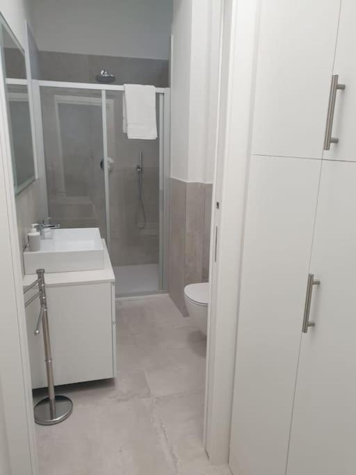 リッソーネDimora Di Privacy Fronte Parco E Ospedale Di Monzaアパートメント エクステリア 写真