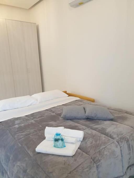 リッソーネDimora Di Privacy Fronte Parco E Ospedale Di Monzaアパートメント エクステリア 写真